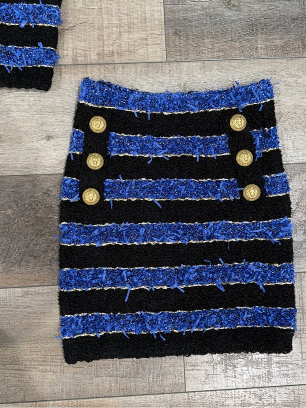 Balmain striped tweed crop top and skirt set in blue/black - Picture 7 of 12